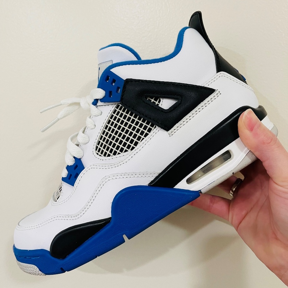 Air Jordan 4 youth